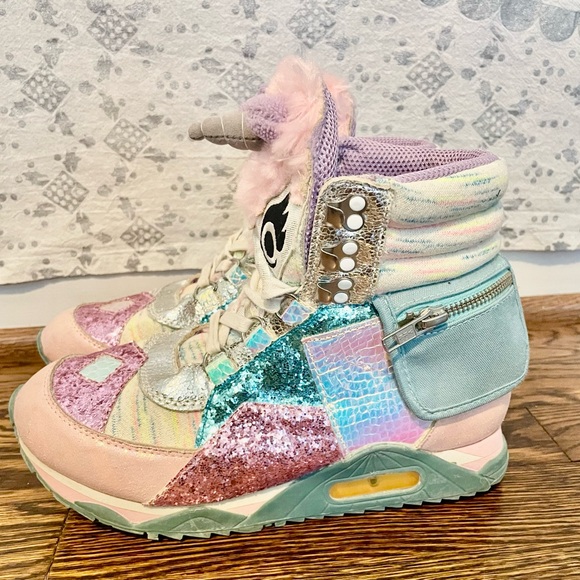 Irregular Choice Unicorn Light Up Holographic Sneaker